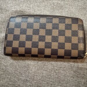 Classic Check Zip-Around Women's Wallet in Brown